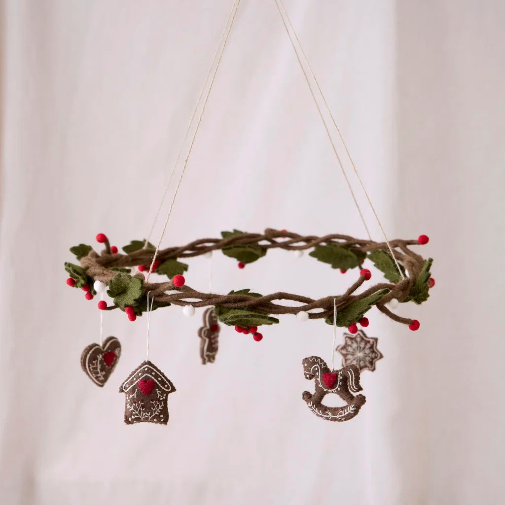 Én Gry & Sif Felt Gingerbread Heart w/ Embroidery