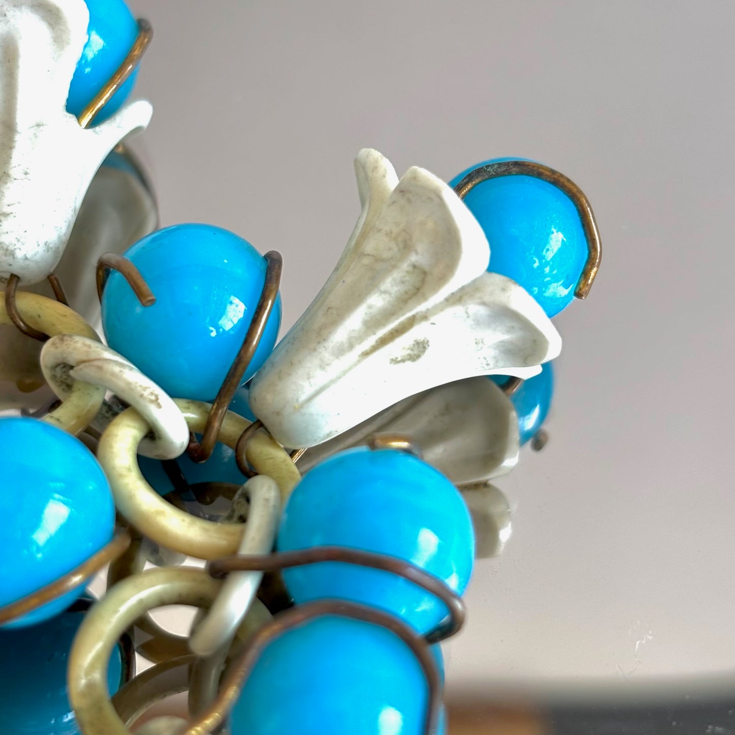 Vintage Bakelite and Beads Dangle Flower Brooch (chipped)