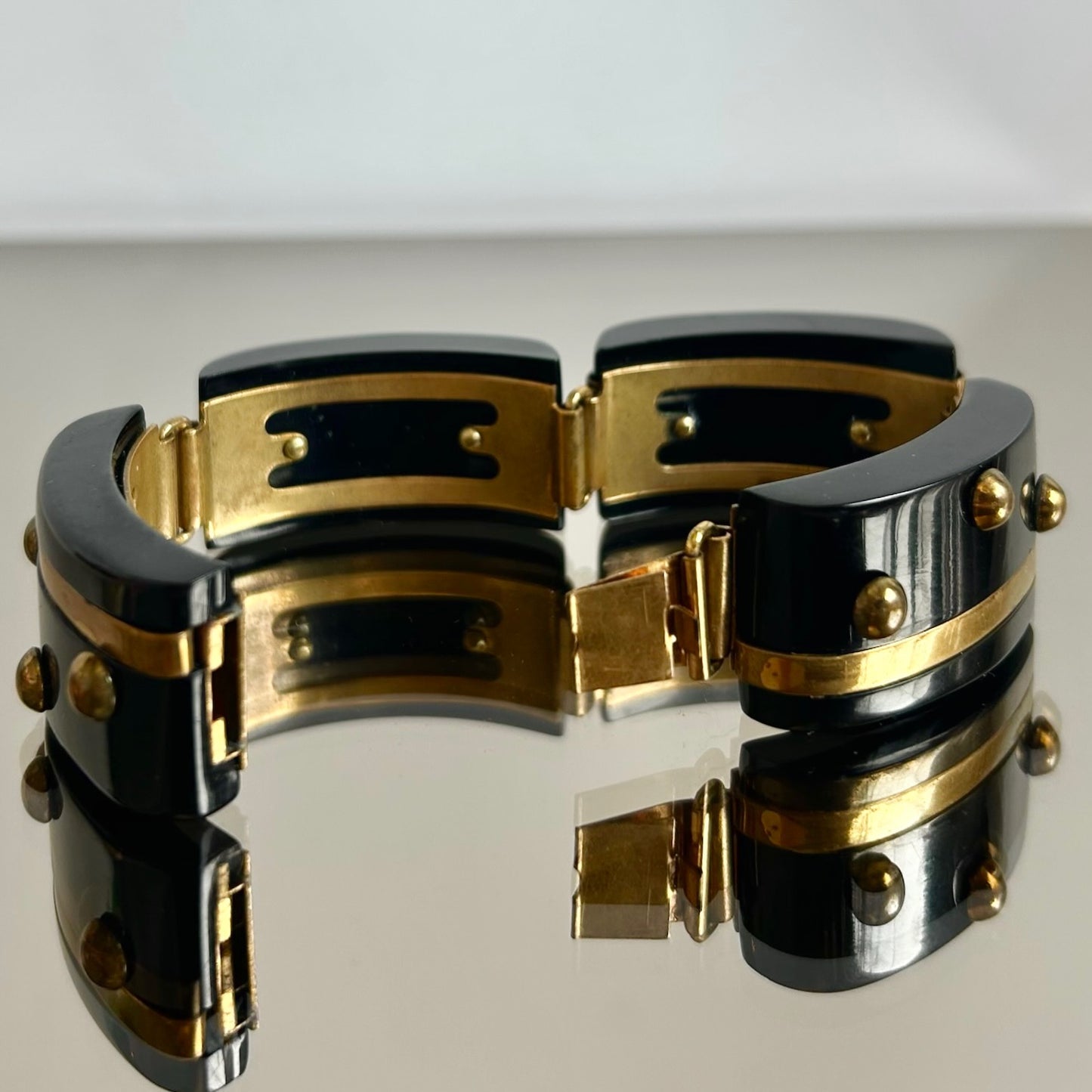 Vintage Art Deco Lucite & Brass Clasp Bracelet
