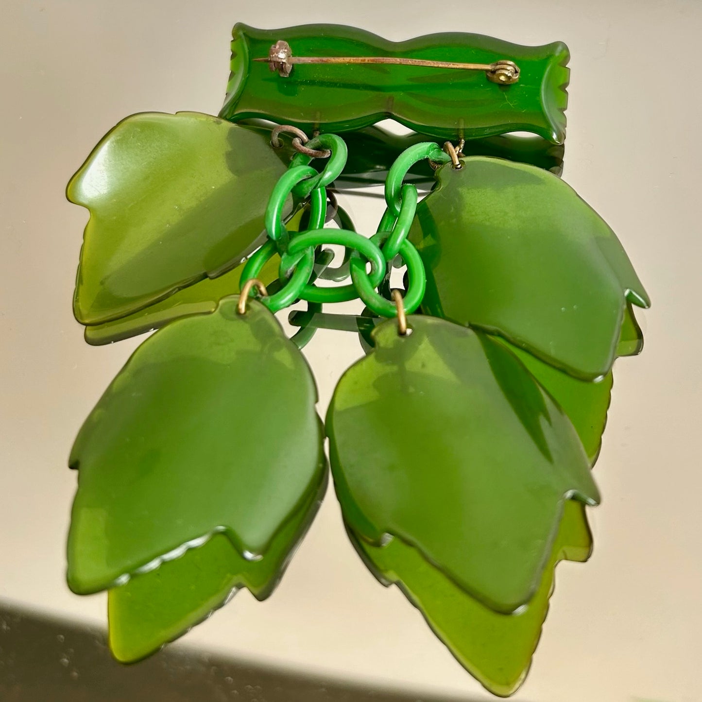 Vintage Green Bakelite Dangling Leaves Brooch