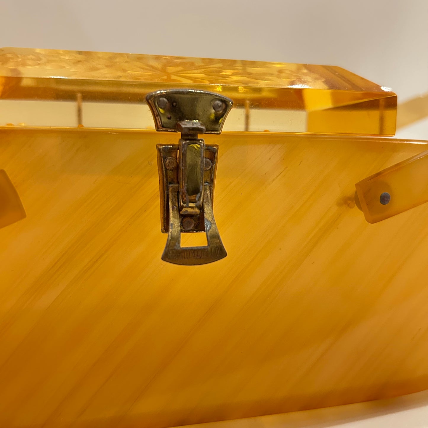 Vintage "Lewsid Jewel by Llewellyn" Amber Lucite Purse (1122b)