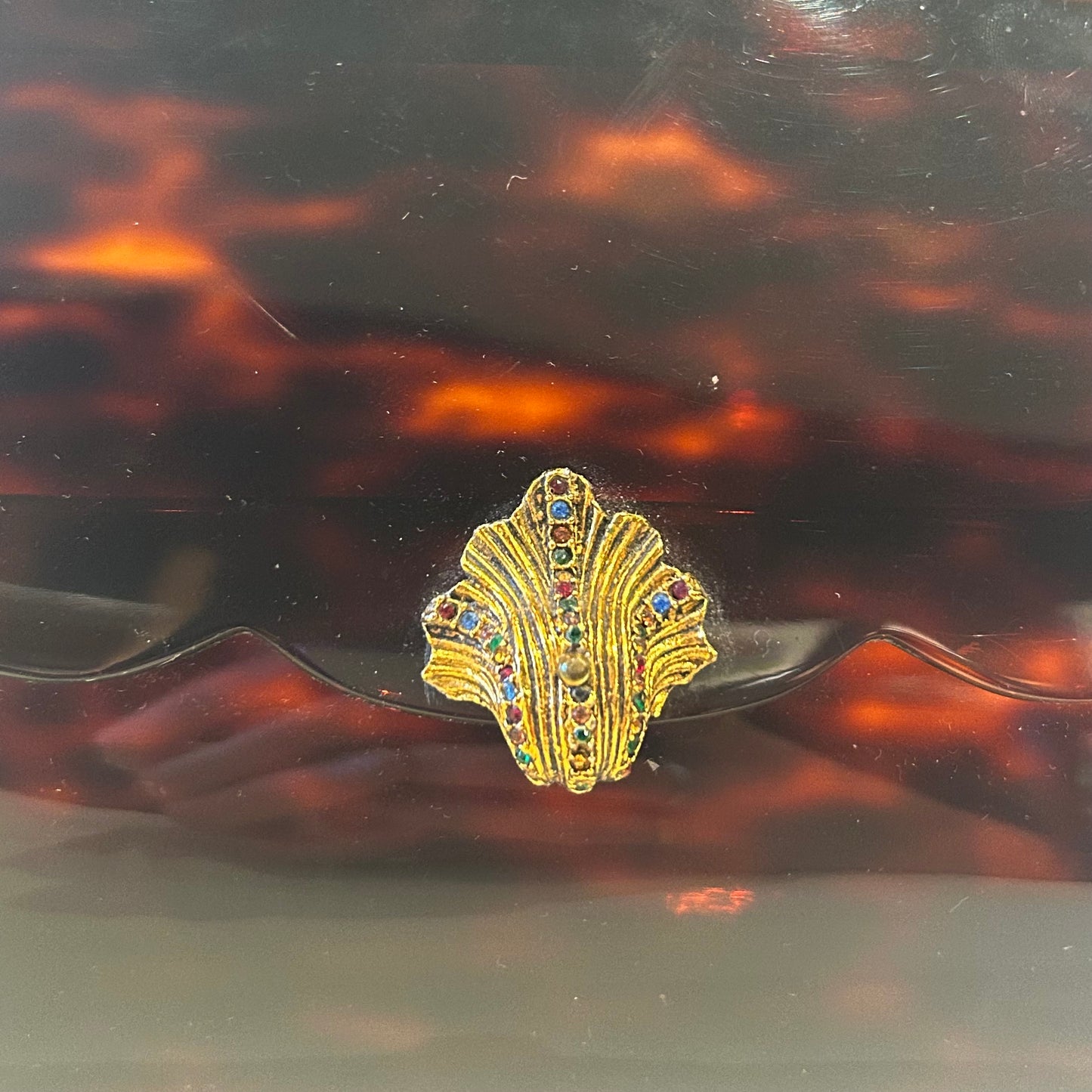 Vintage Lucite Tortoiseshell Purse (1124d)