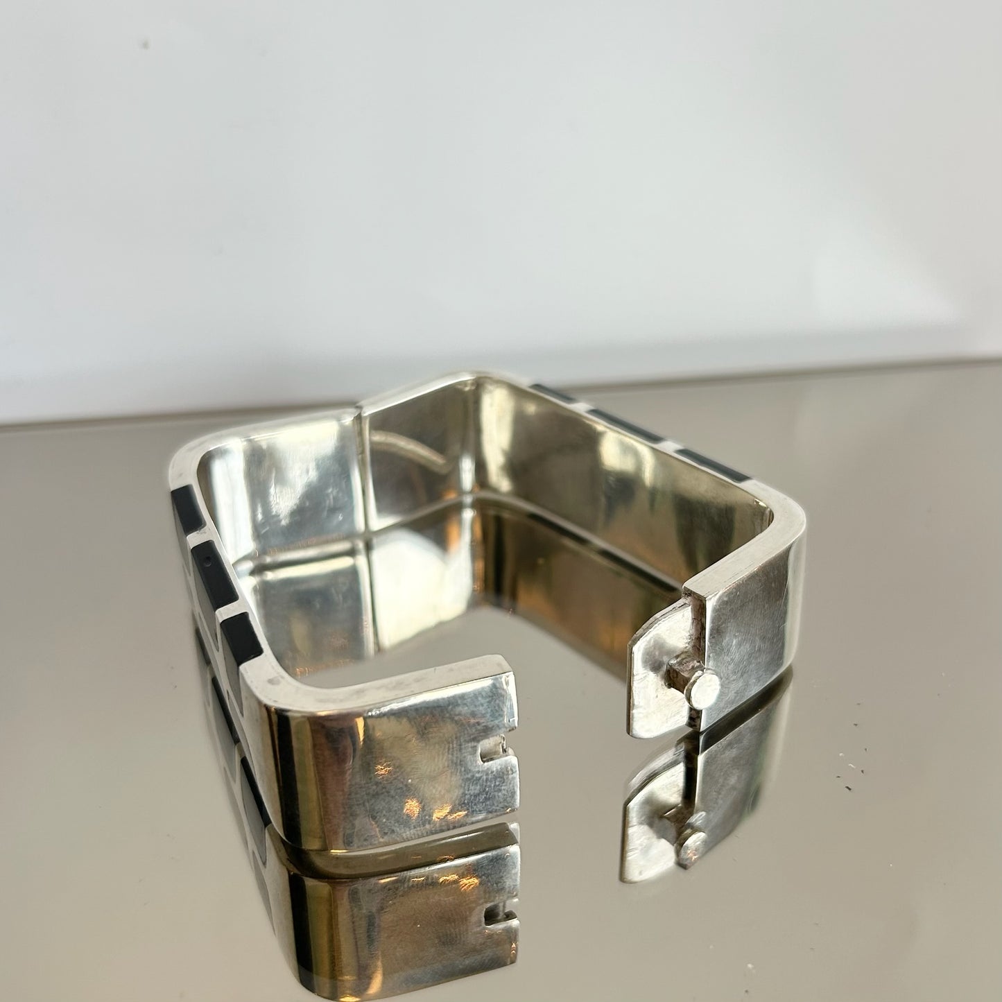 Quintin V Taxco Inlay Clasp Bracelet