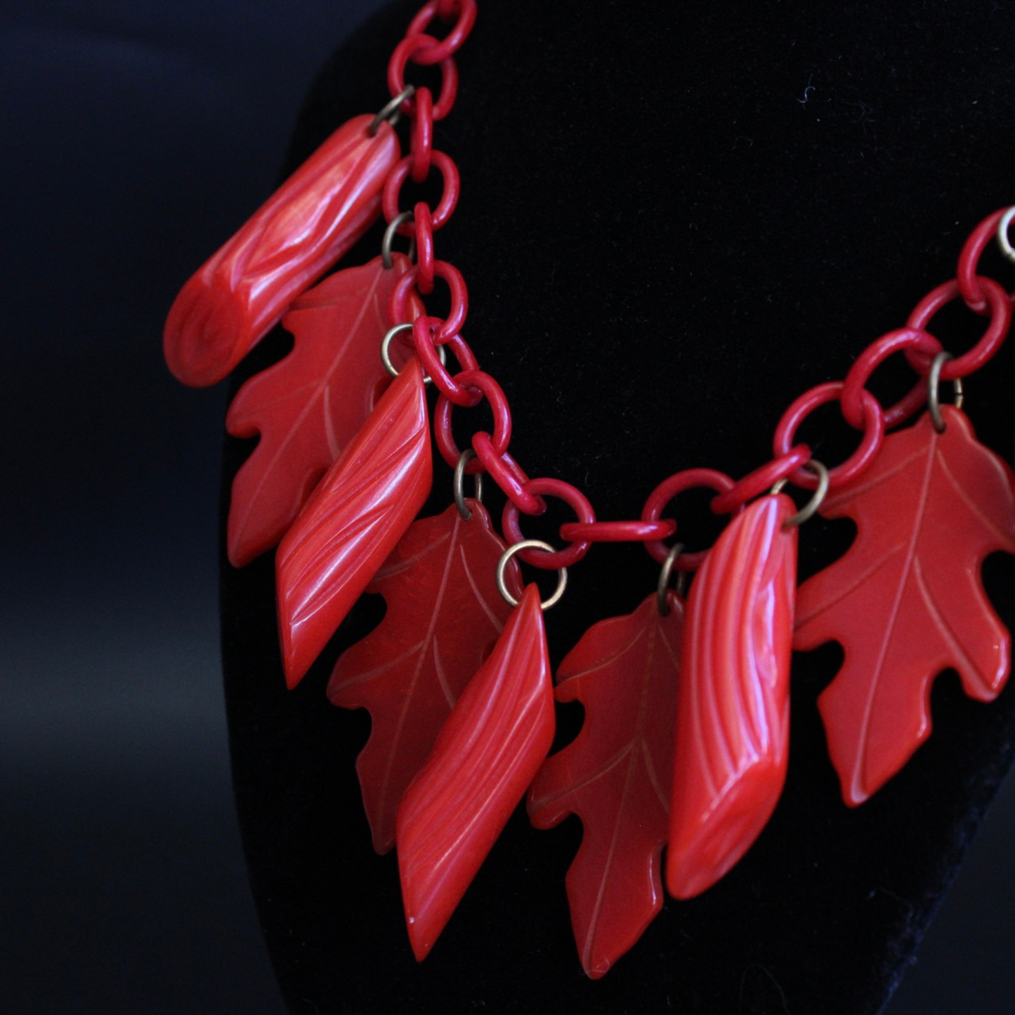 Vintage Bakelite Oak Leaf & Log Necklace