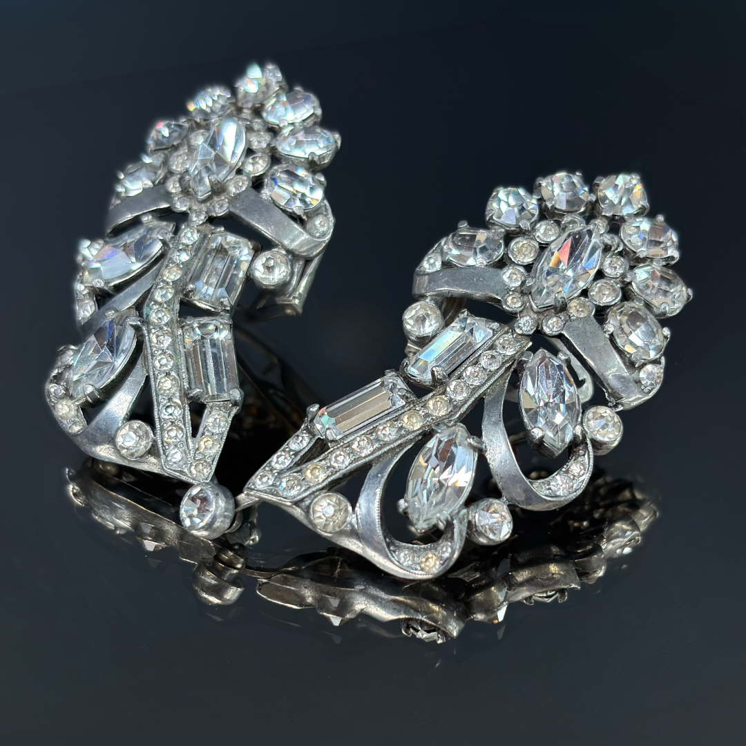 Vintage Eisenberg Originals Rhinestone Collar Clip Set