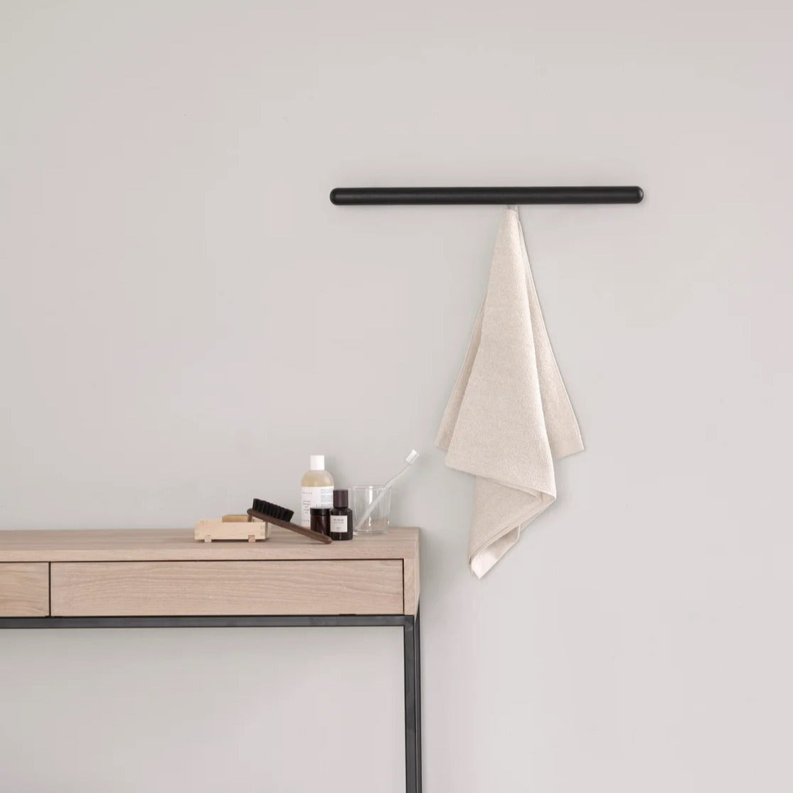 Fram Oslo Haldar Wall Rack