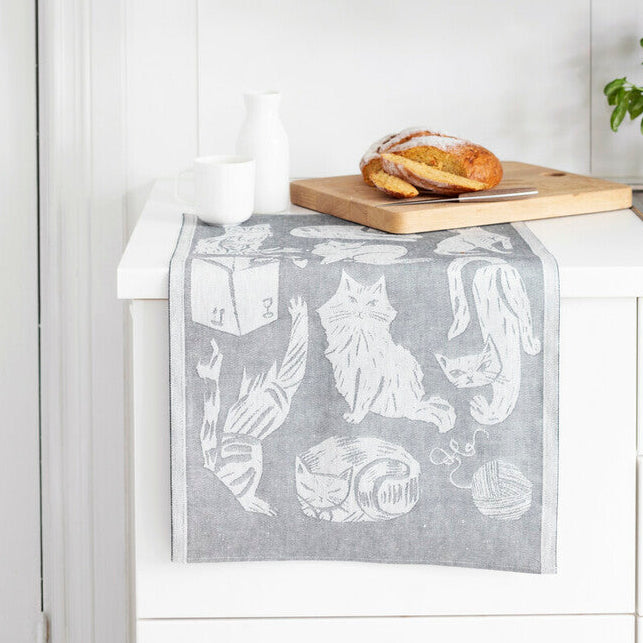 Lapuan Kankurit Kissanpäivät Tea Towel