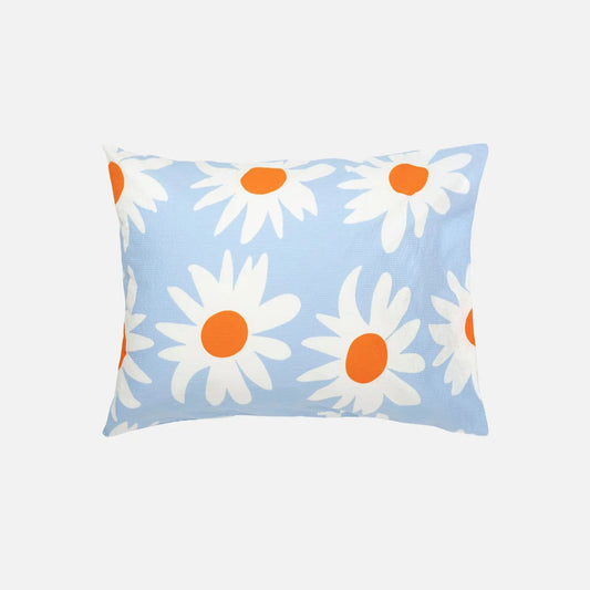Marimekko Rakastaa Ei Rakasta Standard Pillow Case