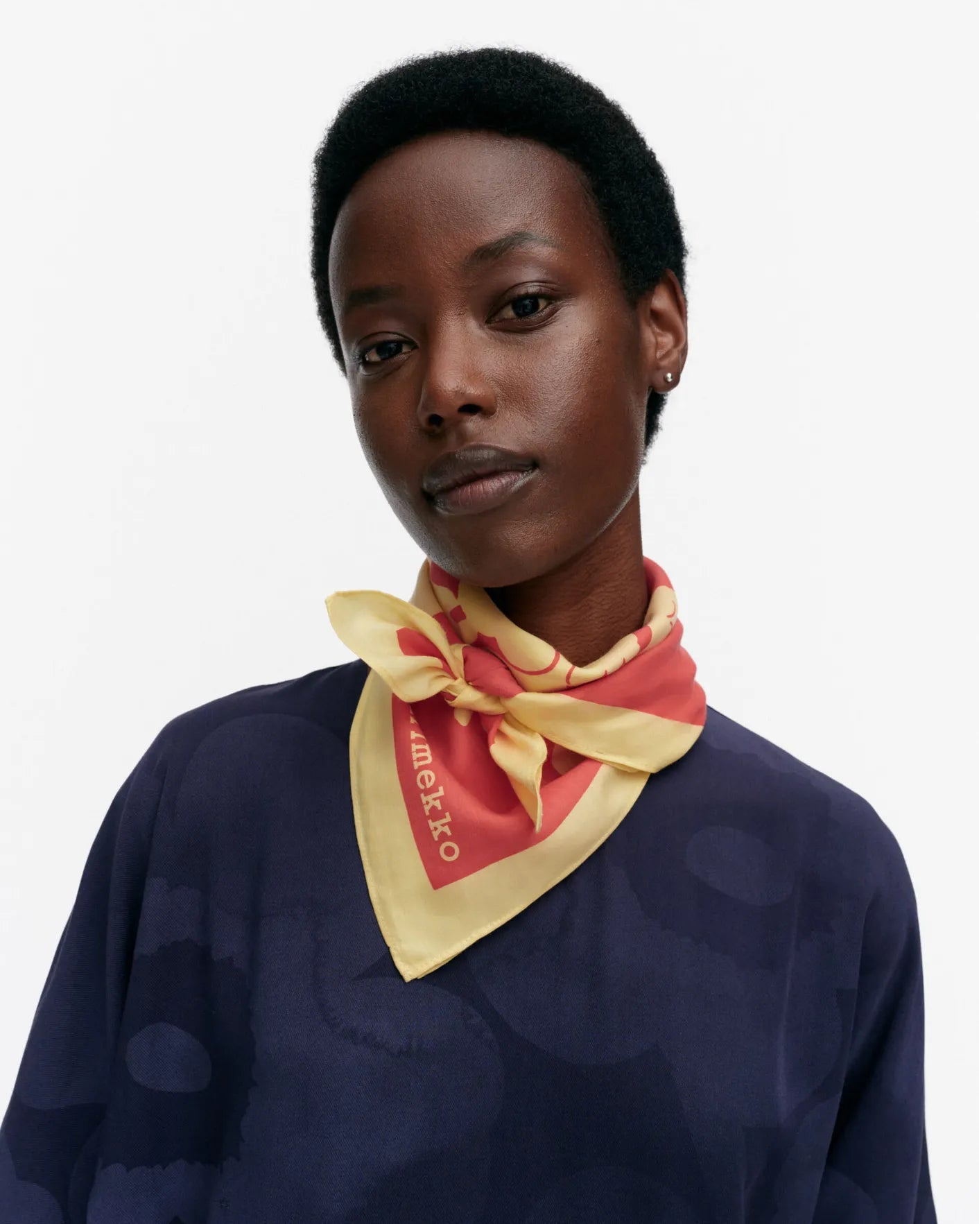 Marimekko Keskiö Pioni Scarf