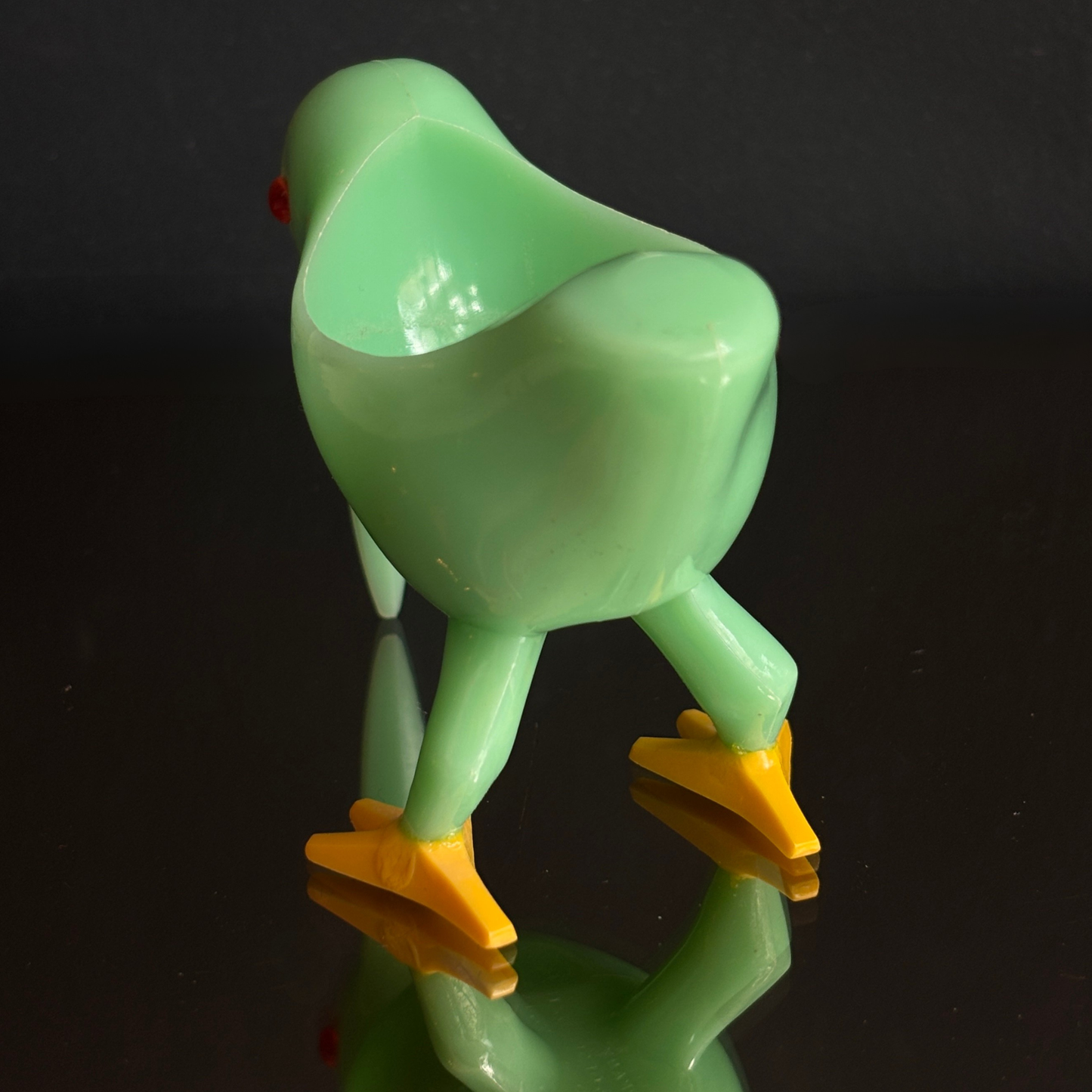 Vintage Plastic Kiwi Bird Egg Cups