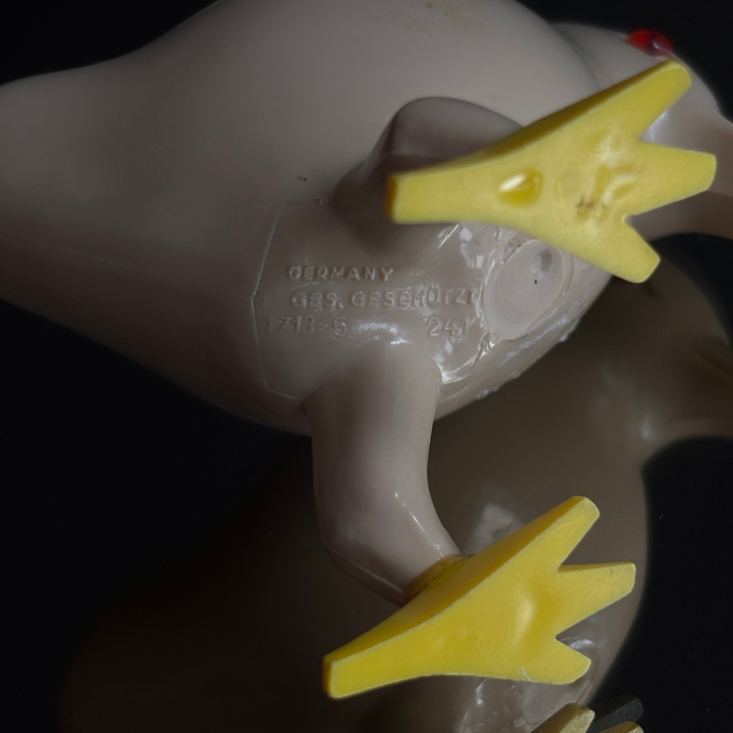 Vintage Plastic Kiwi Bird Egg Cups