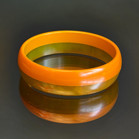 Vintage Olive Green & Butterscotch Bakelite Bangle Bracelet
