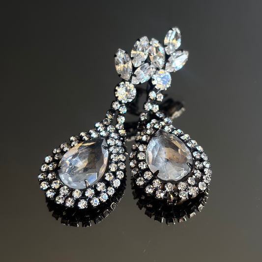 Vintage Midcentury Schiaparelli Teardrop Screwback Earrings