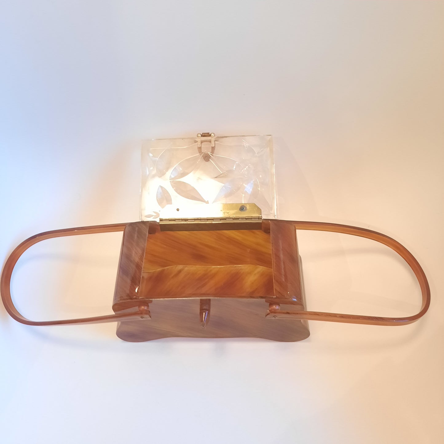 Vintage Rialto Amber Lucite Purse (1131a)