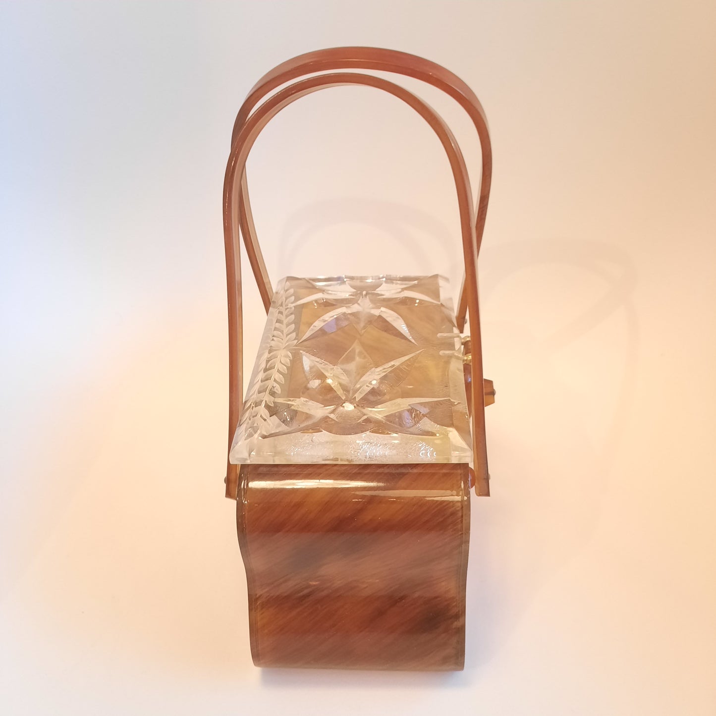 Vintage Rialto Amber Lucite Purse (1131a)