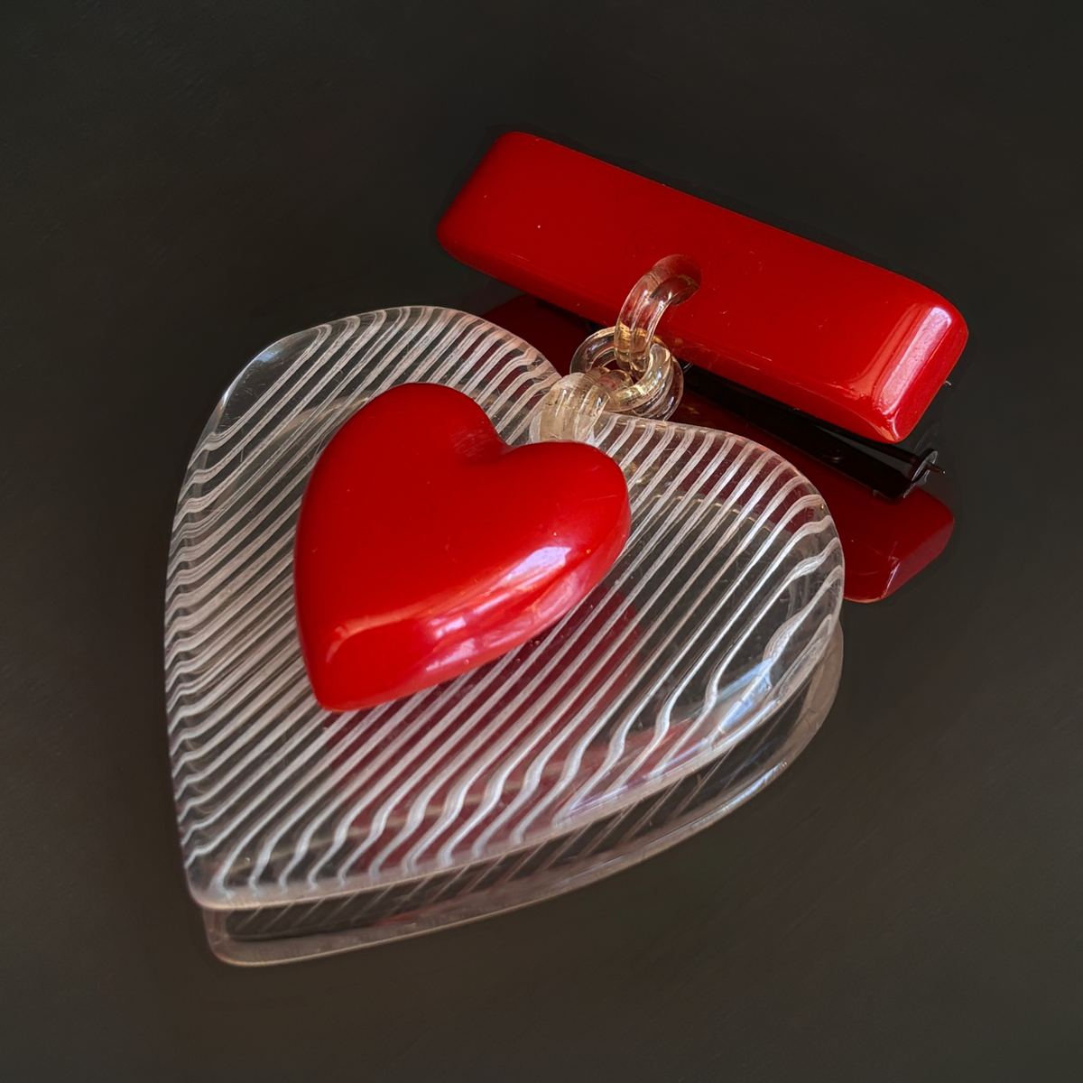 Vintage Art Deco Lucite Heart Brooch*