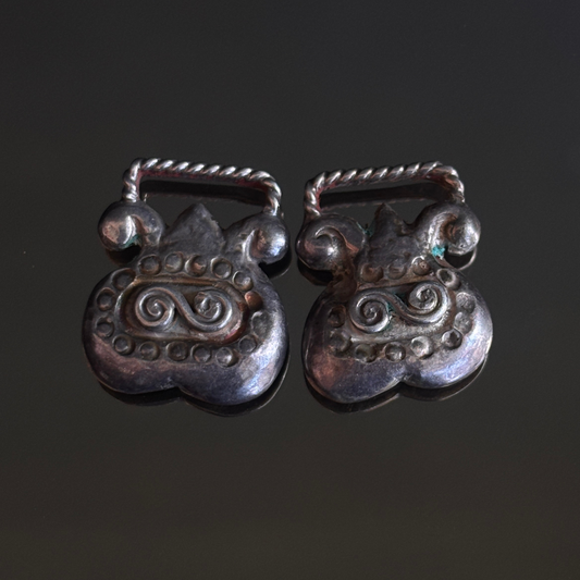 Vintage Mexican Silver Heart Terminals (Pair)