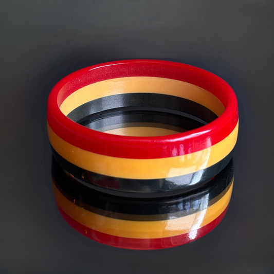 Vintage Laminated Cherry, Corn Yellow & Black Bakelite Bangle Bracelet