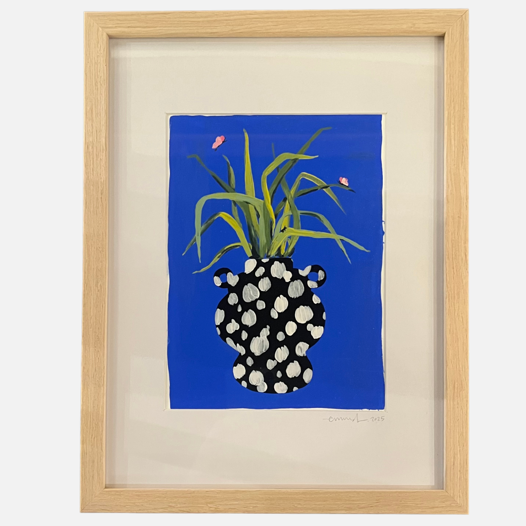 Emma Daisy - "Black & White Vase"