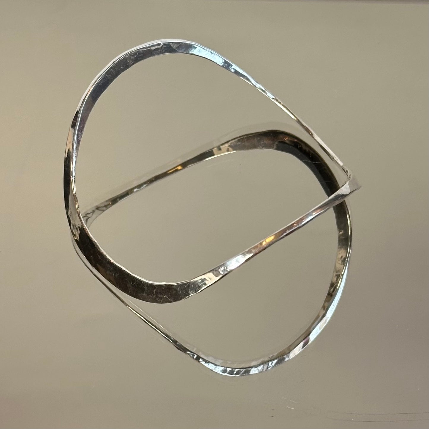 Vintage Gerald Stinn Sterling Silver Hammered Bracelet