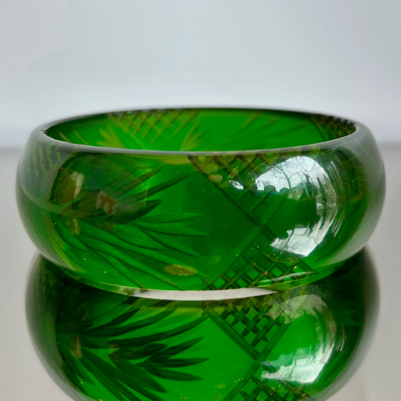 Vintage Translucent Green Bakelite Bangle Bracelet