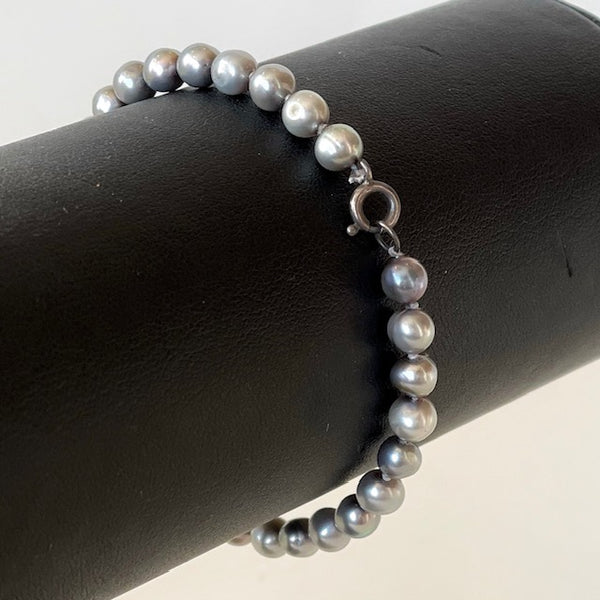 Custom Made 1990's Black Pearl Bracelet (38.1)