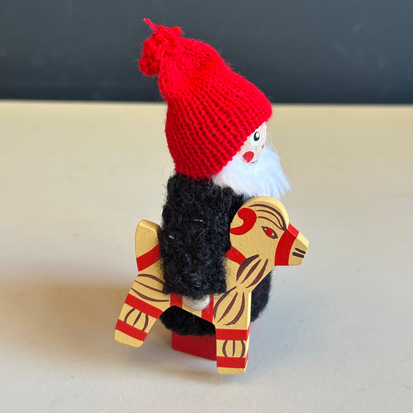 Gnome/Nisse with Jul Bok
