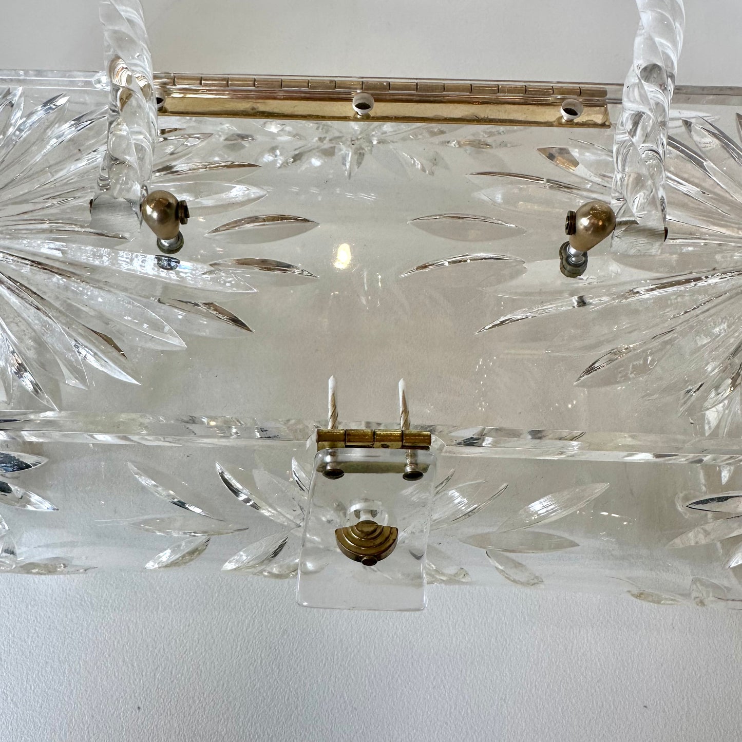 Vintage Clear Lucite Purse (1126b)