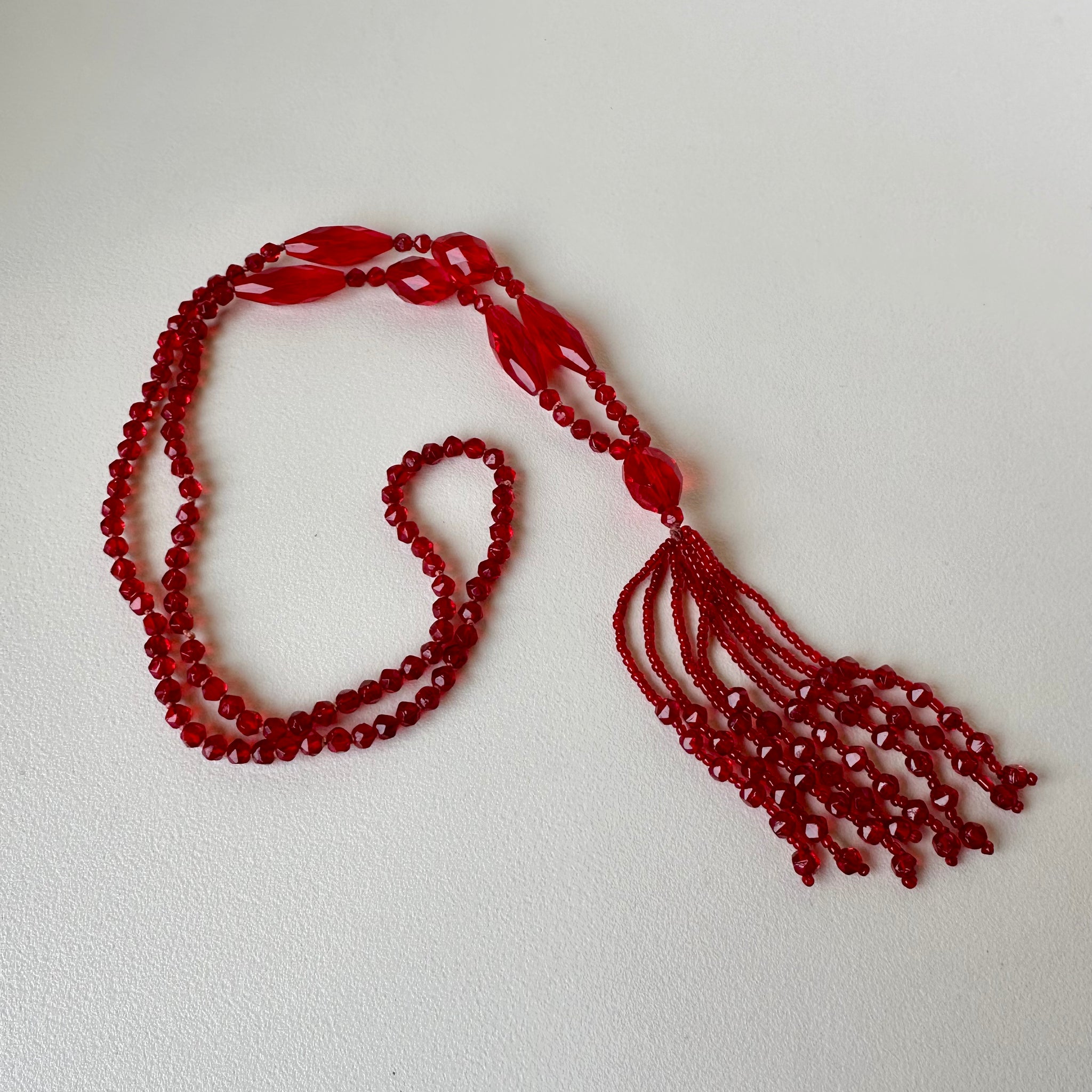 Vintage 1920's Red Czech Glass Sautoir Flapper Necklace (36)