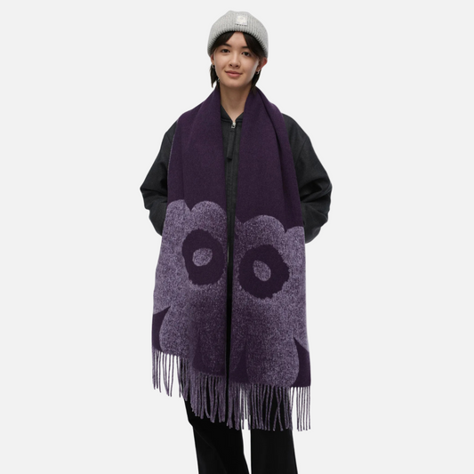 Person wearing Marimekko Onnekas Unikko Scarf