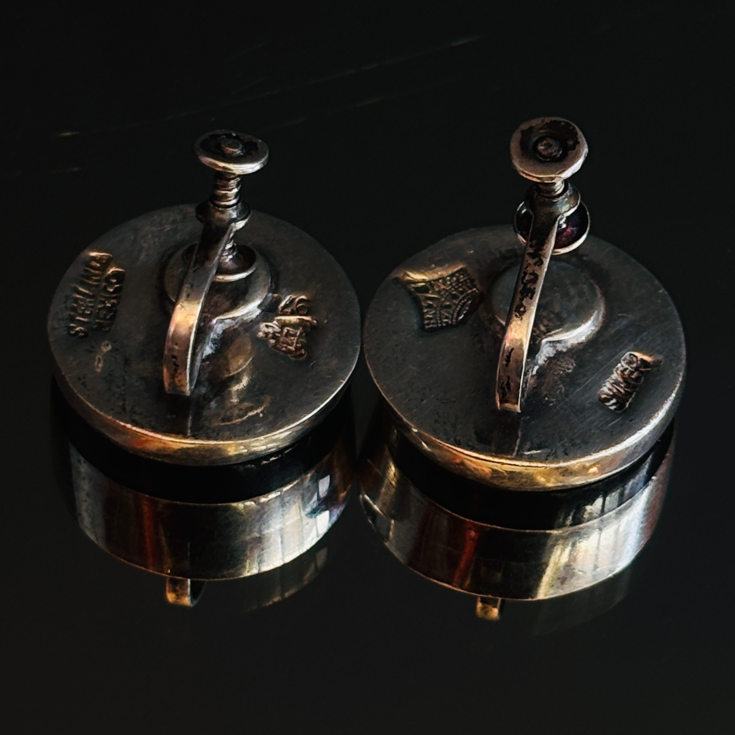 Vintage Antonio Pineda Taxco Silver Small Thumbprint Screw Back Earrings