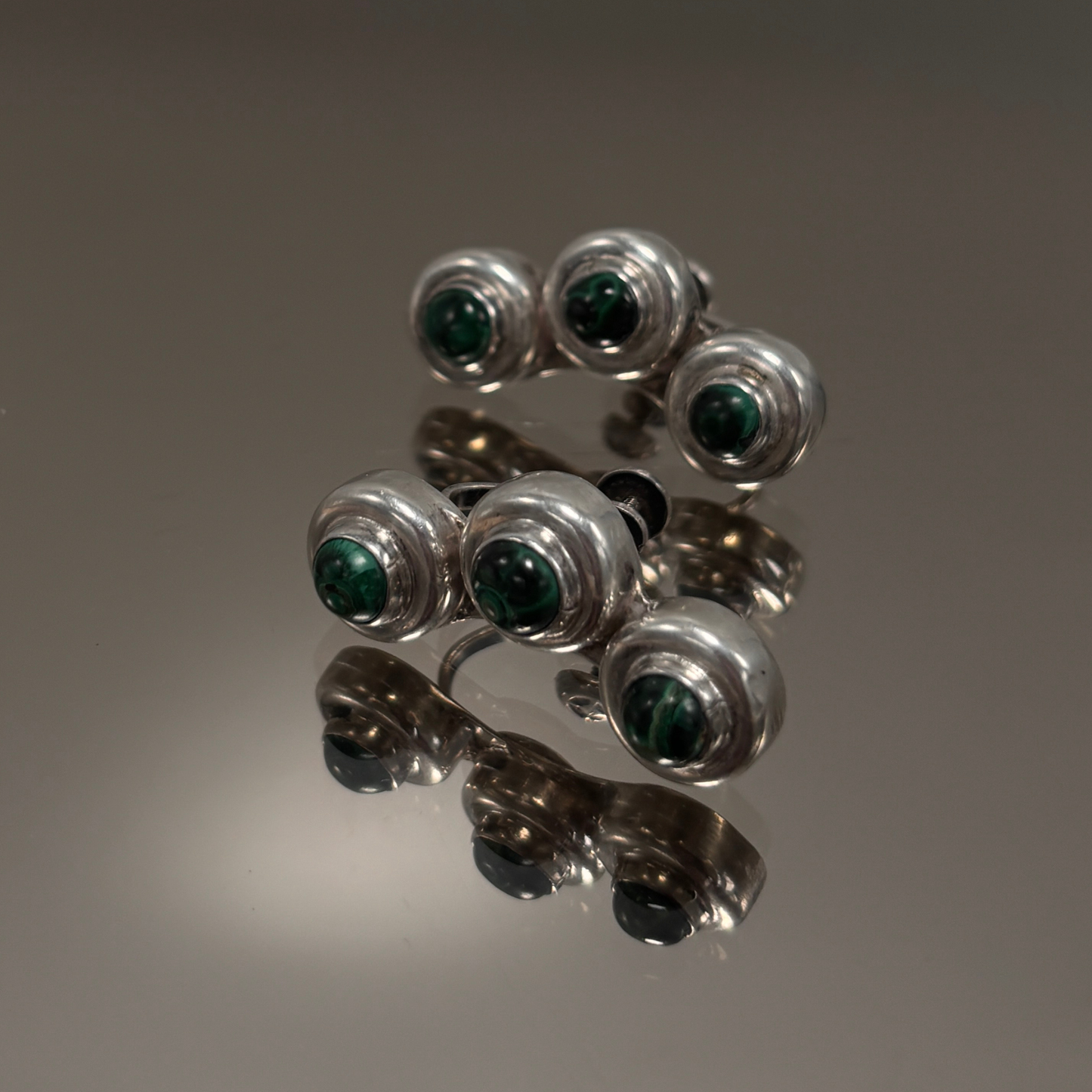 Vintage Mexican Silver & Malachite Screw Back Huggie Earrings