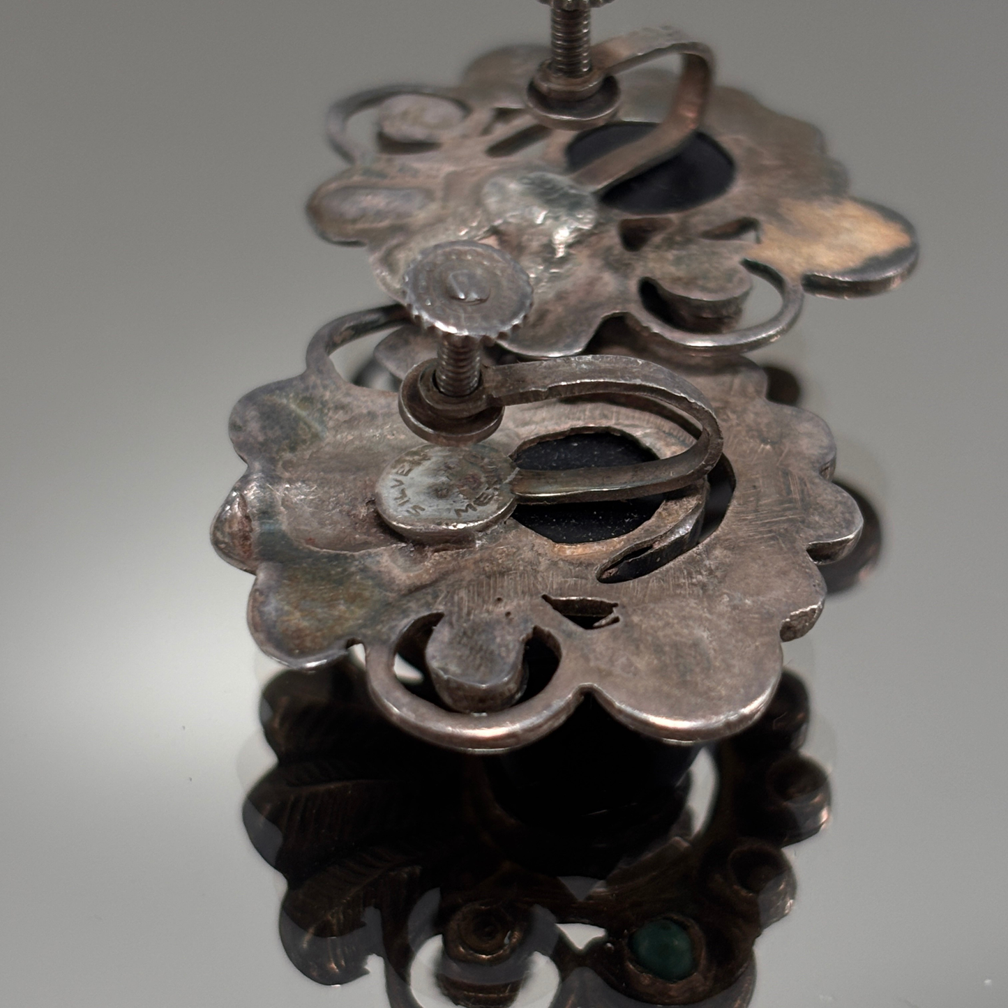 Vintage Mexican Silver Onyx & Turquoise Fan Screw Back Earrings