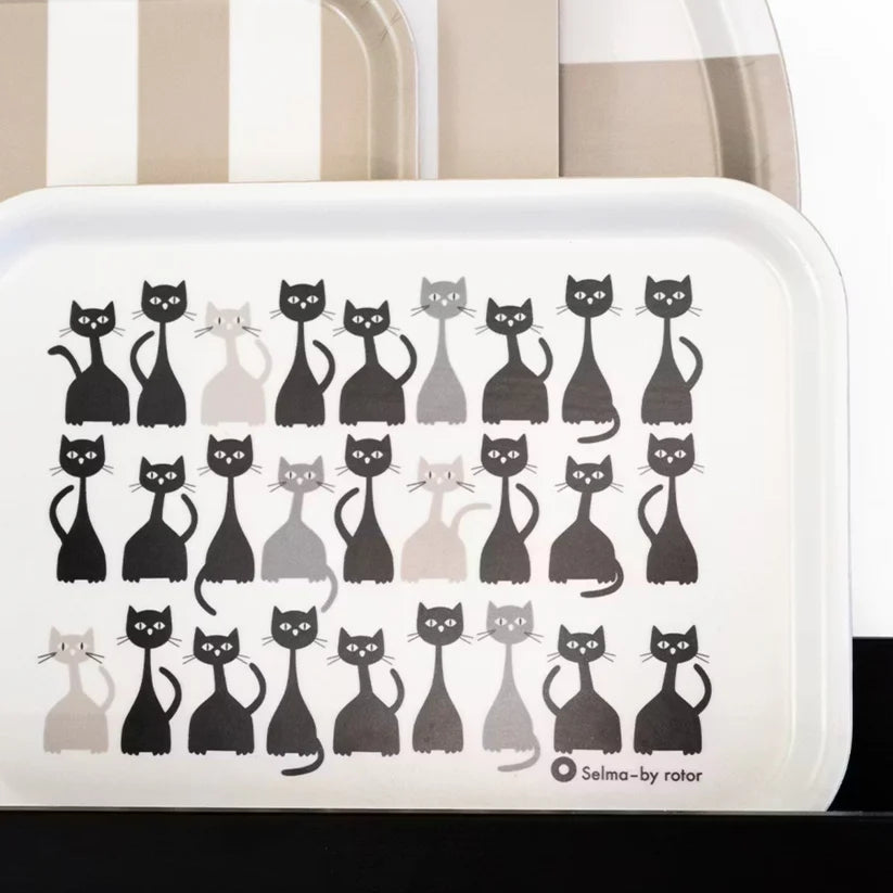 Rectangular tray with cat pattern on a striped background