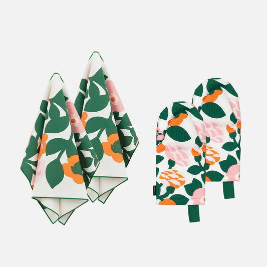 Marimekko Pieni Green Green Textile Set: Towels & Oven Mitts