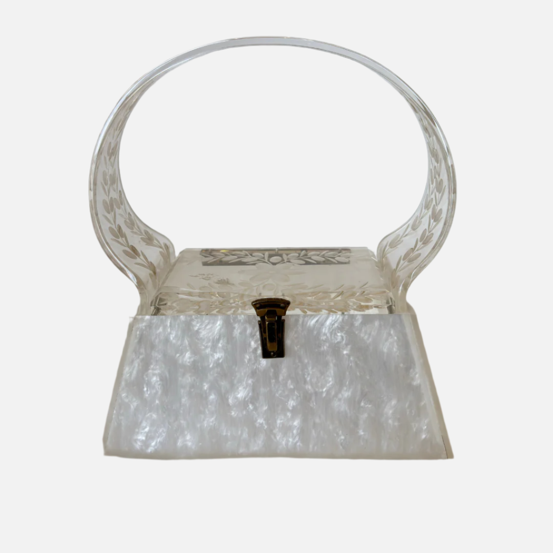 Vintage White Lucite Purse (1123b)