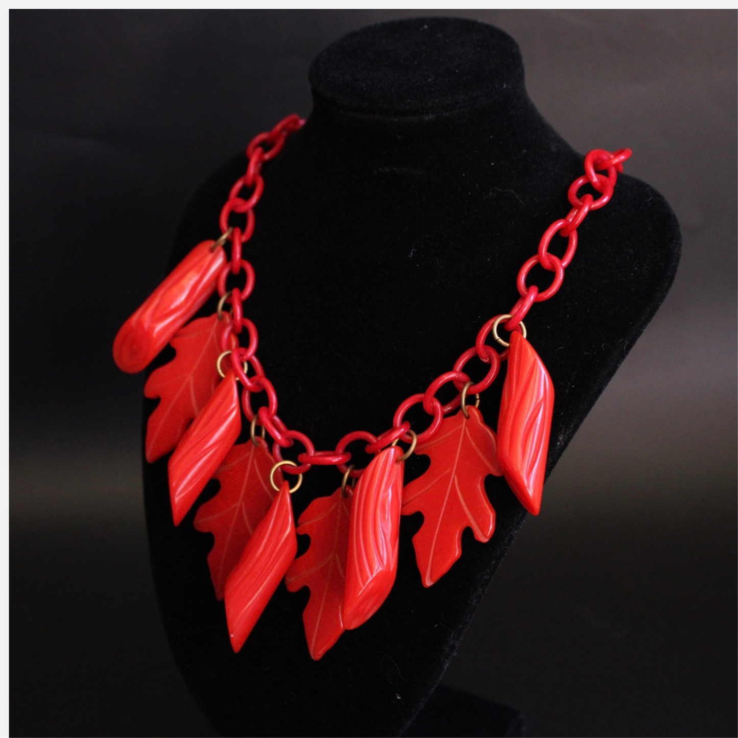 Vintage Bakelite Oak Leaf & Log Necklace