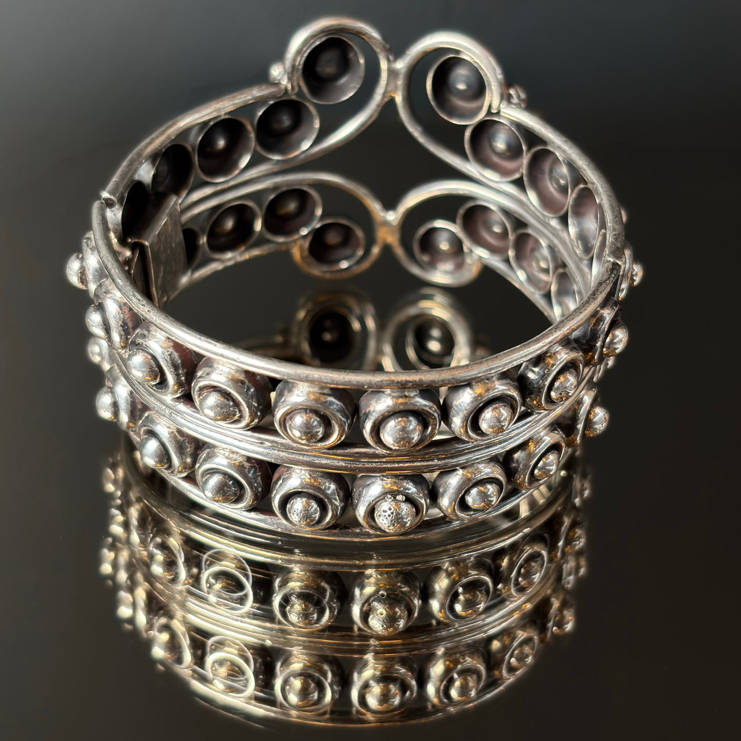 Midcentury Mexican Sterling Silver Circles Clamp Cuff Bracelet