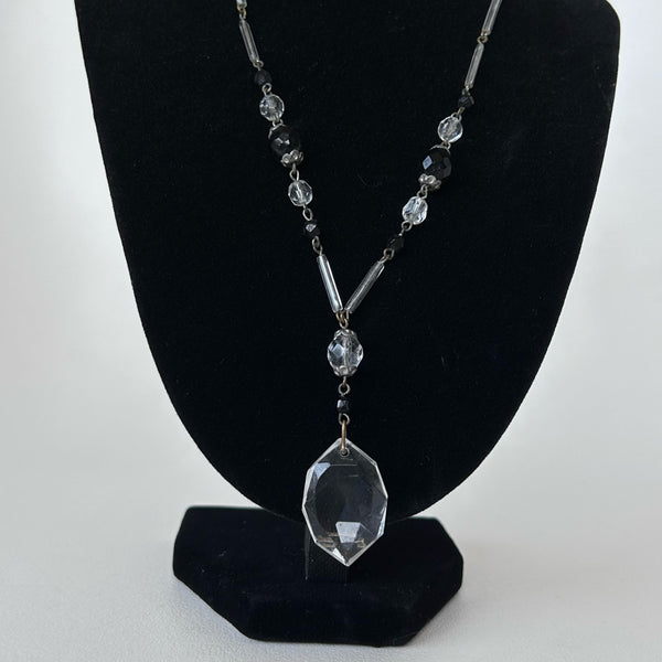 Vintage 1920's Art Deco Black & Crystal Necklace (6)