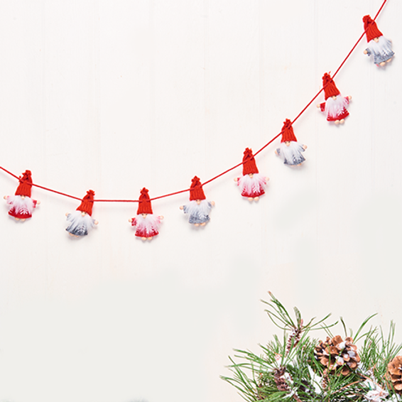 Red & Grey Santa Garland
