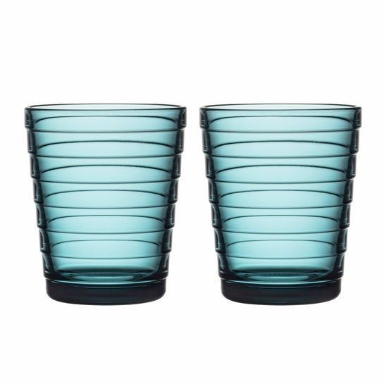 Blue striped tumblers.